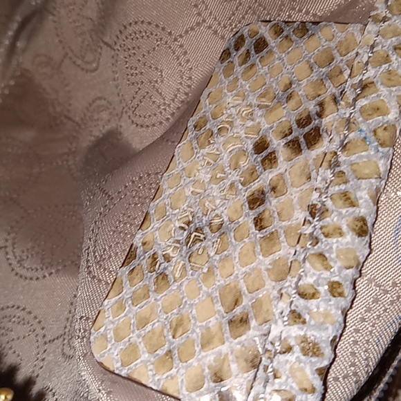 Handbag - Picture 6 of 11